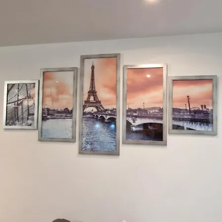 Studio Mezzanine Avec Accompagnement Au Parc Disneyland Inclus Esbly Exterior photo